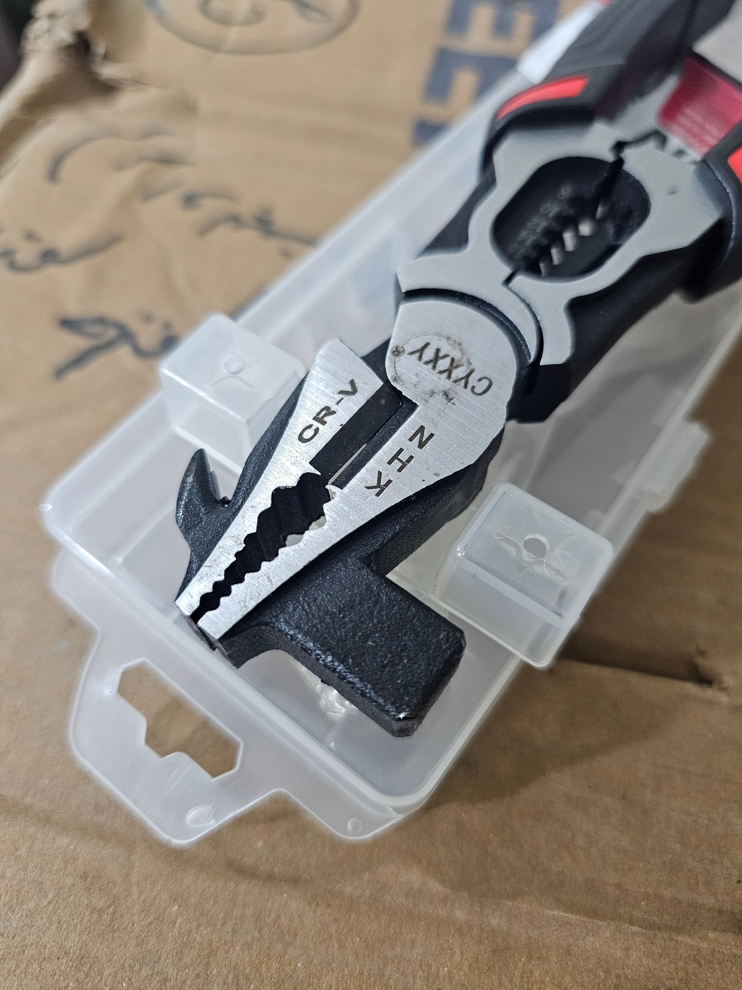 Jumbo Plier With Hammer Stripper All in one Plass